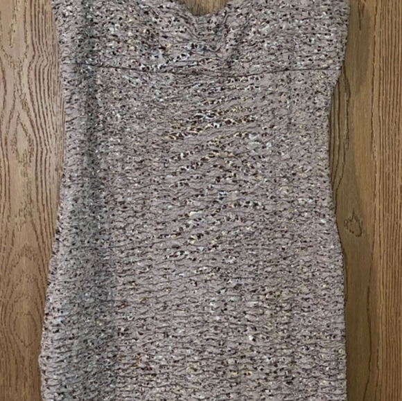 Beautiful Glittering Beige/Gold Dress 20% Discount - Picture 2 of 7
